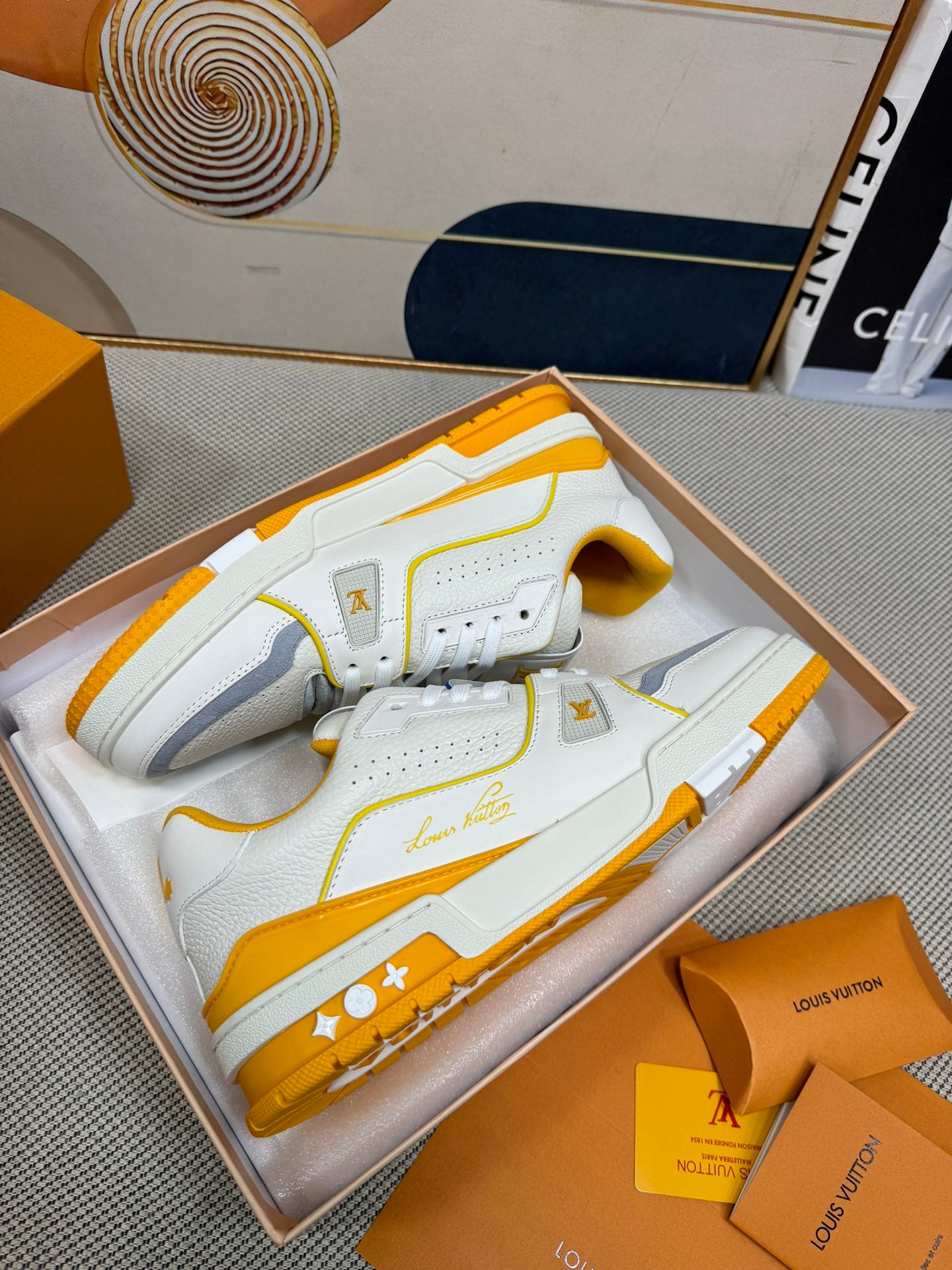 Louis Vuitton Trainer White & Orange