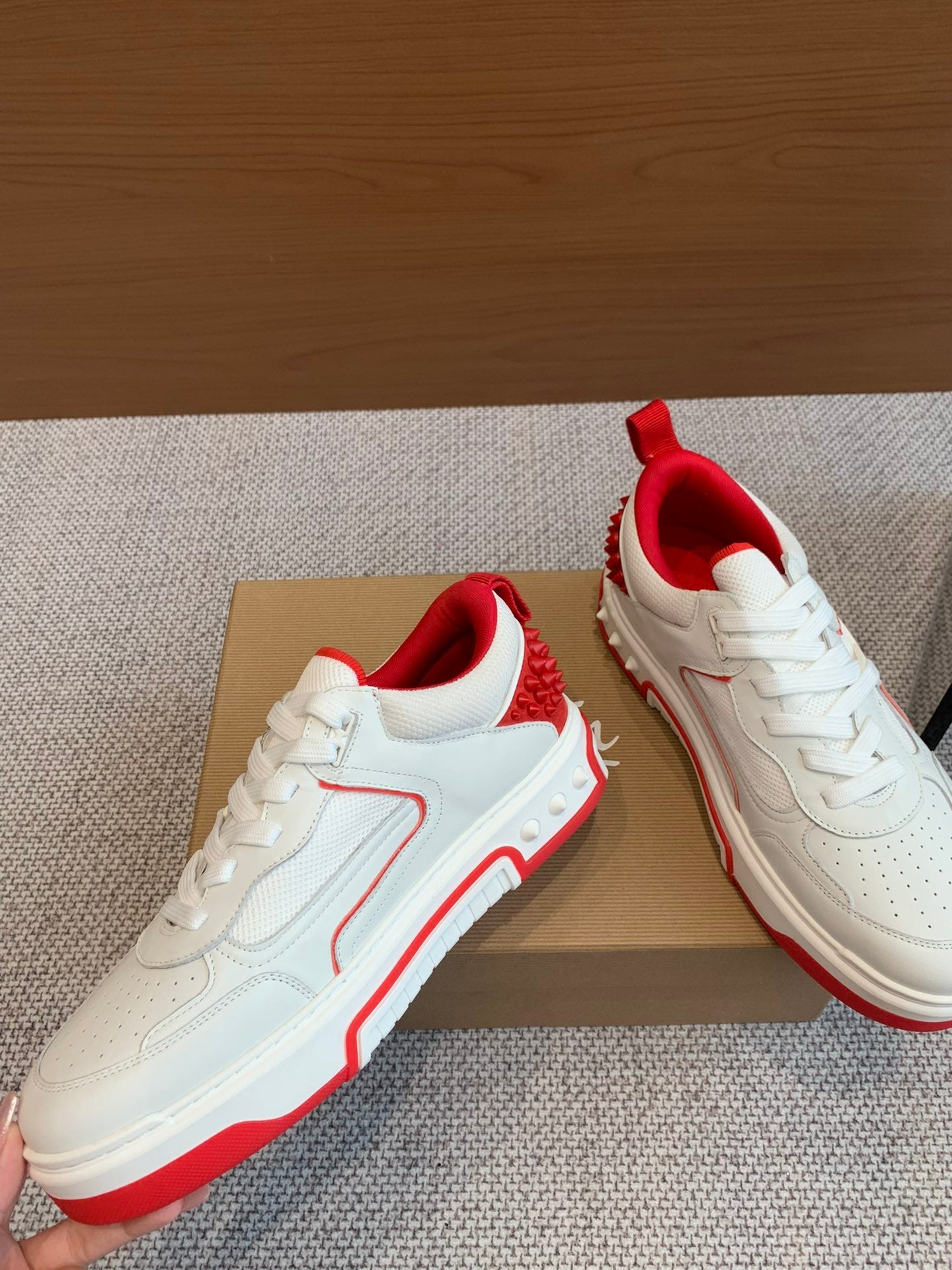 Christian Louboutin Sneaker White & Red