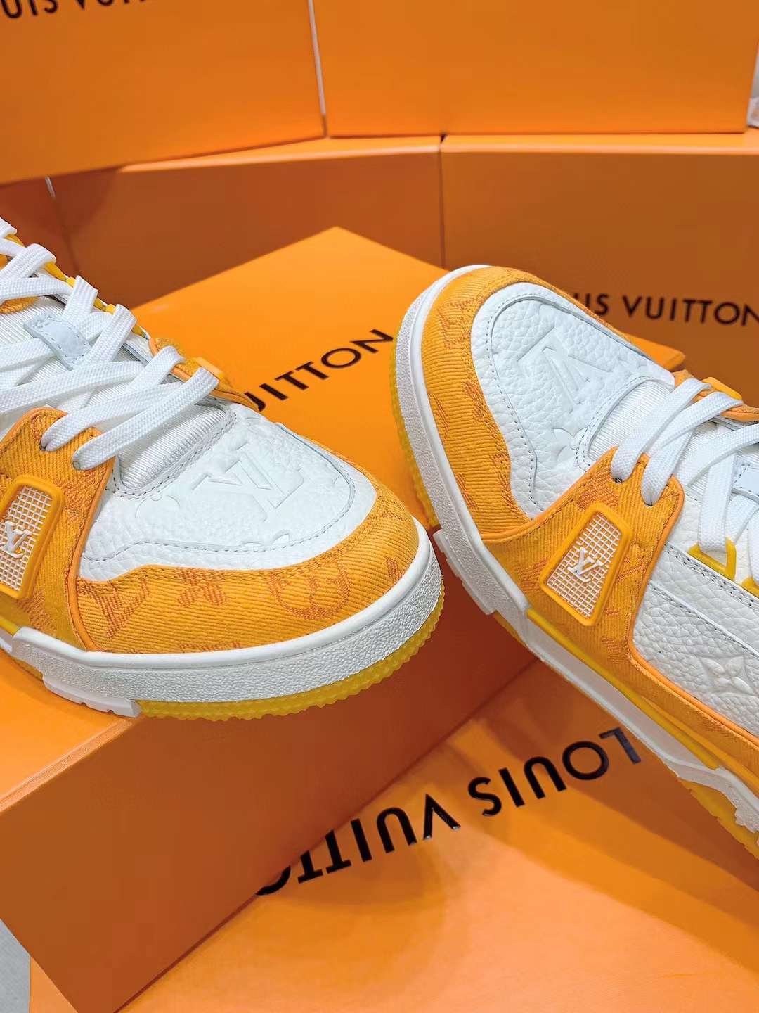 Louis Vuitton Trainer Orange