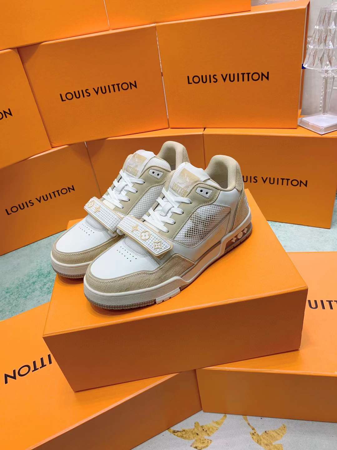 Louis Vuitton Trainer Beige