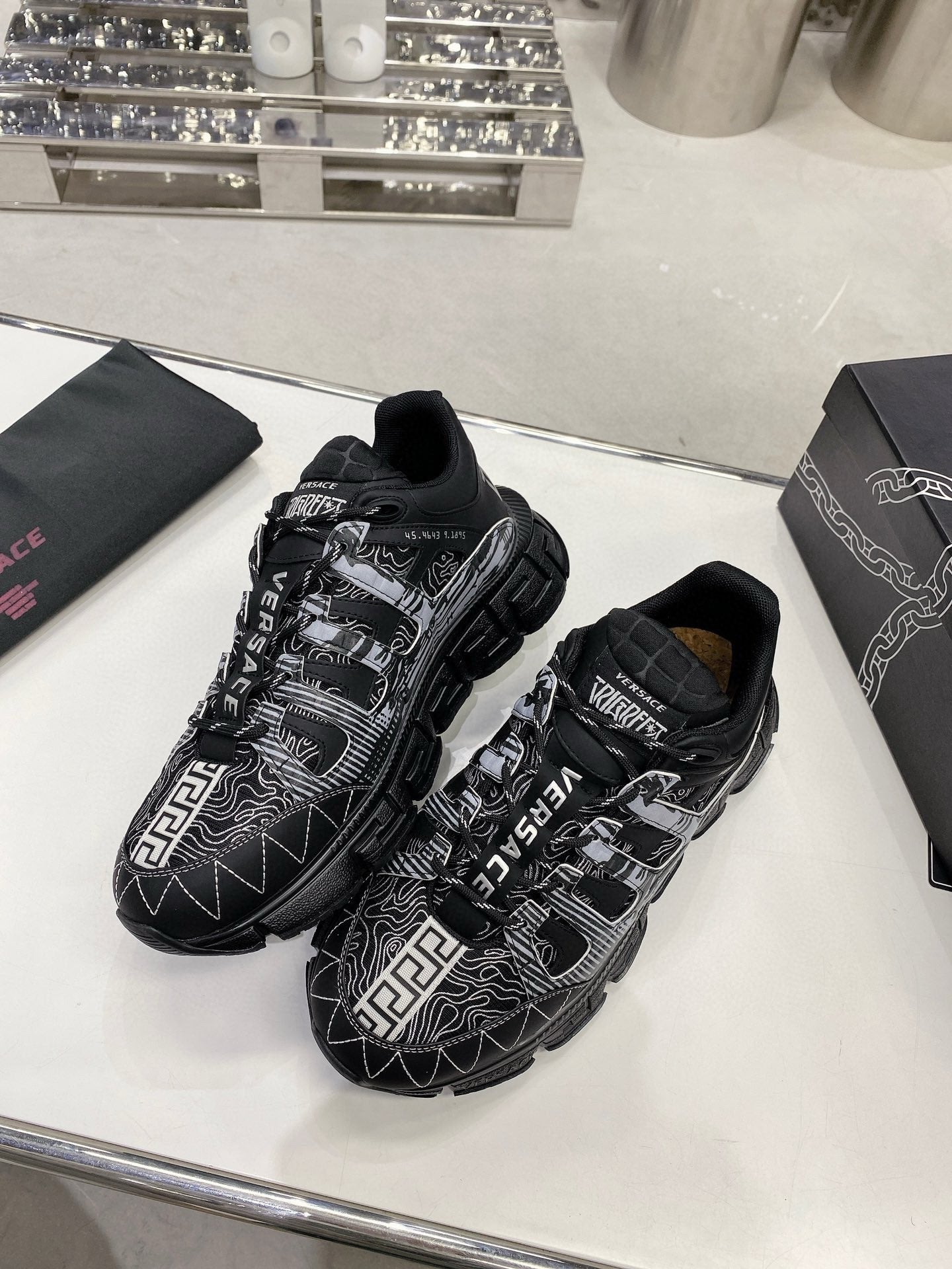 Versace Trigreca Sneakers Black