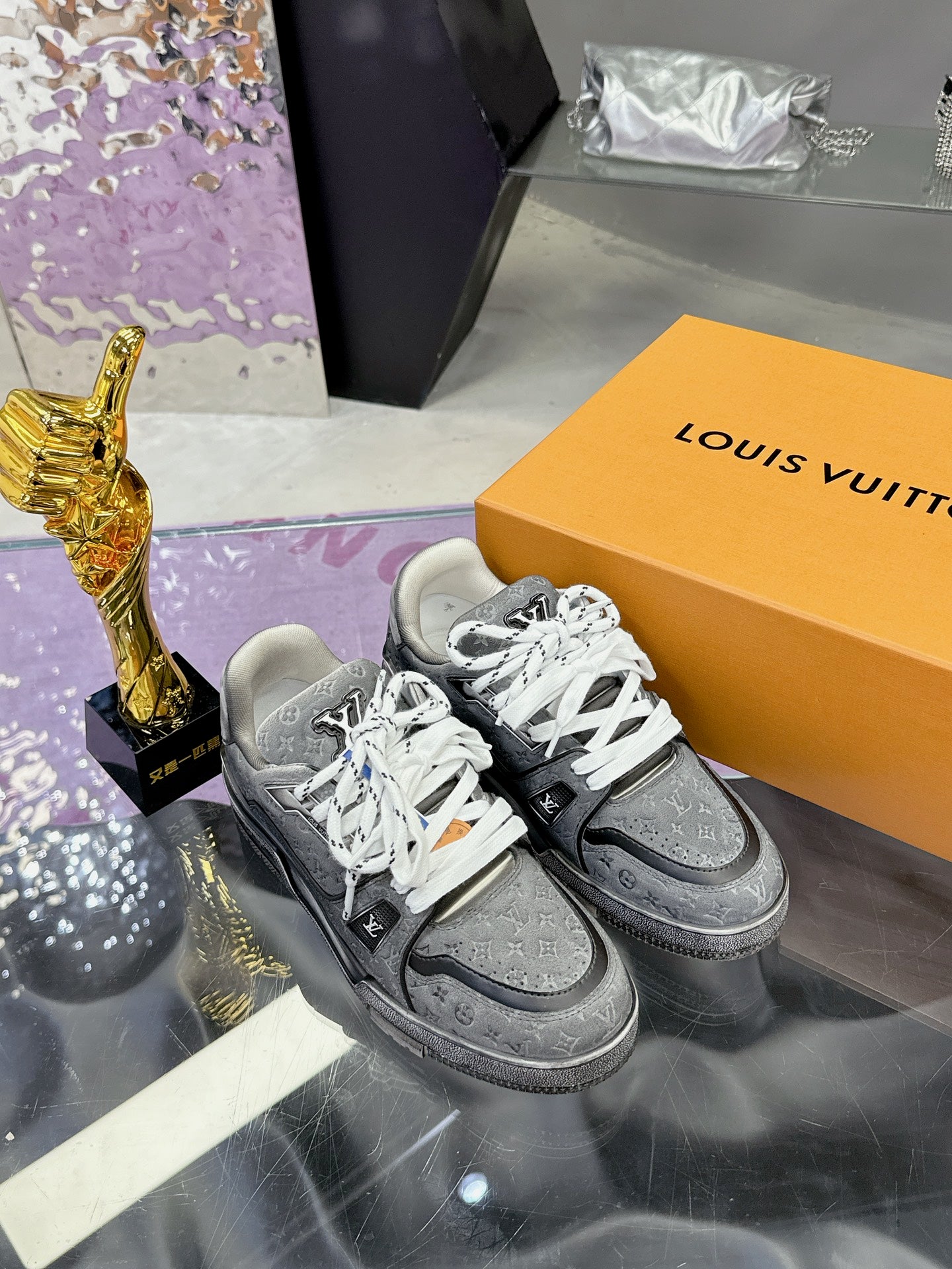 Louis Vuitton Trainer All Grey