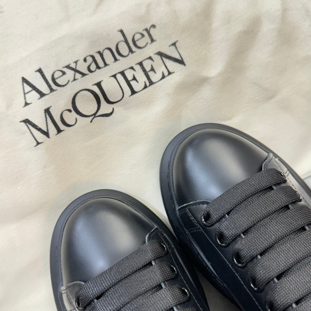 Alexander McQueen Black