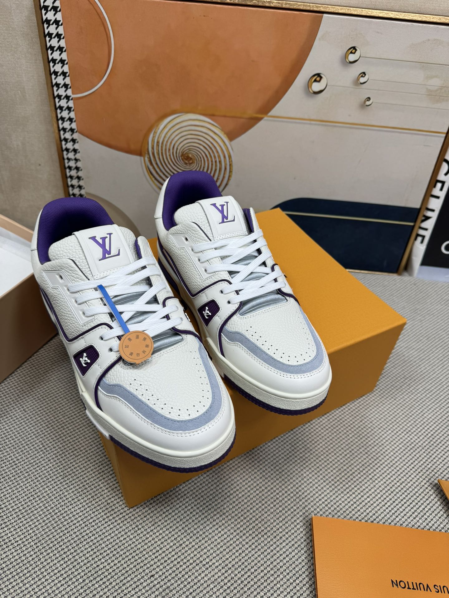 Louis Vuitton Trainer White & Purple