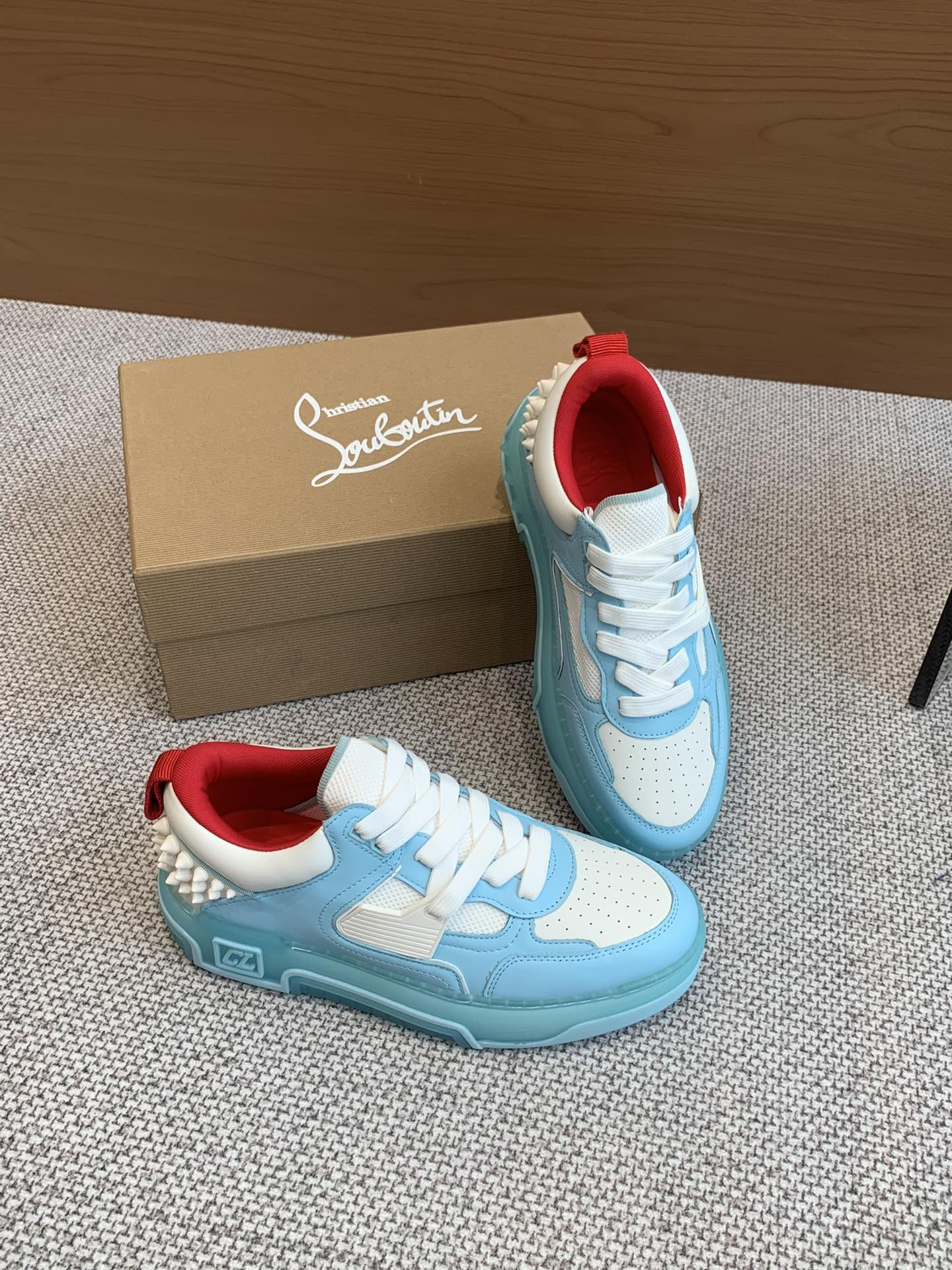 Christian Louboutin Sneaker Blue