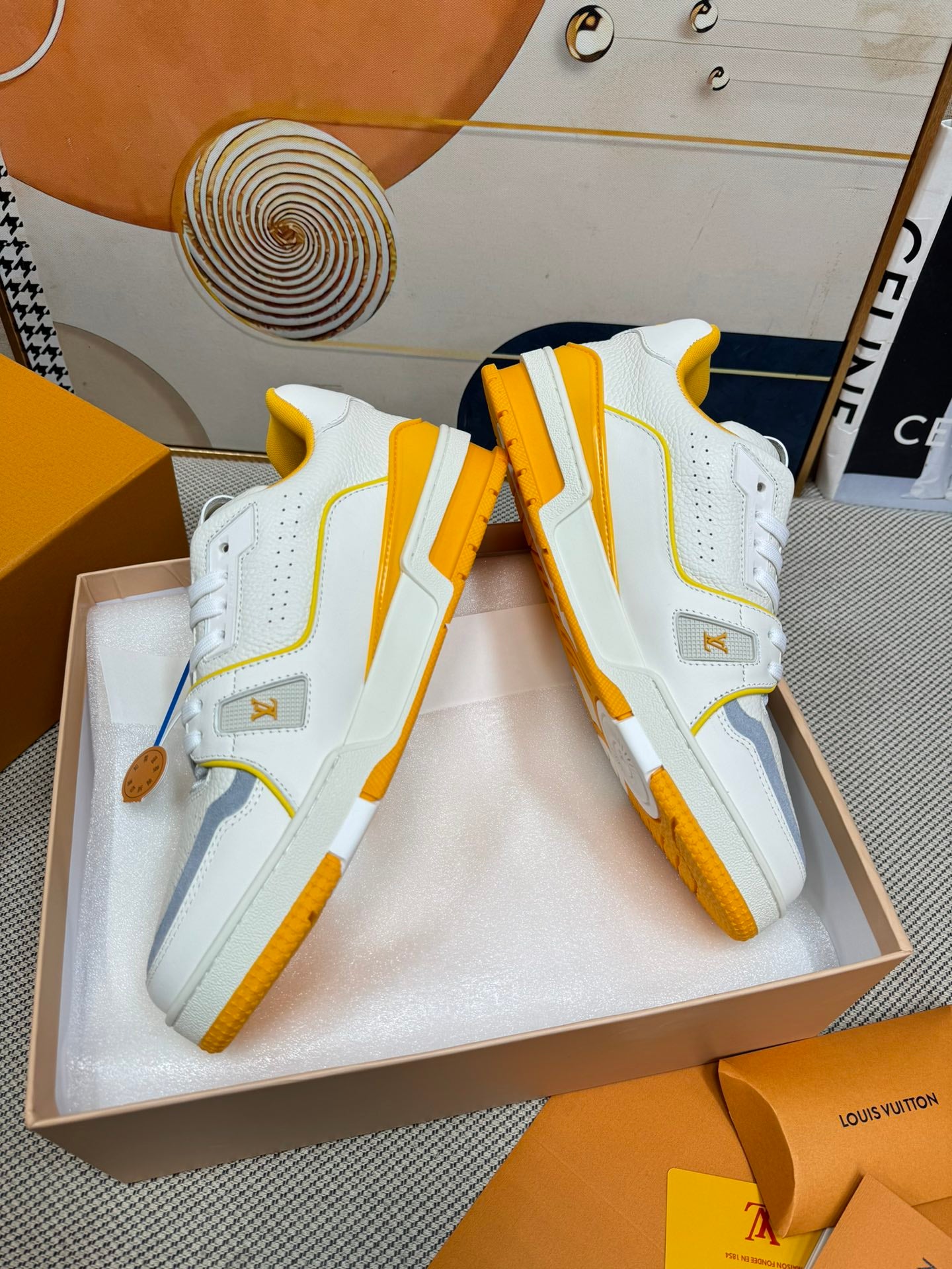 Louis Vuitton Trainer White & Orange