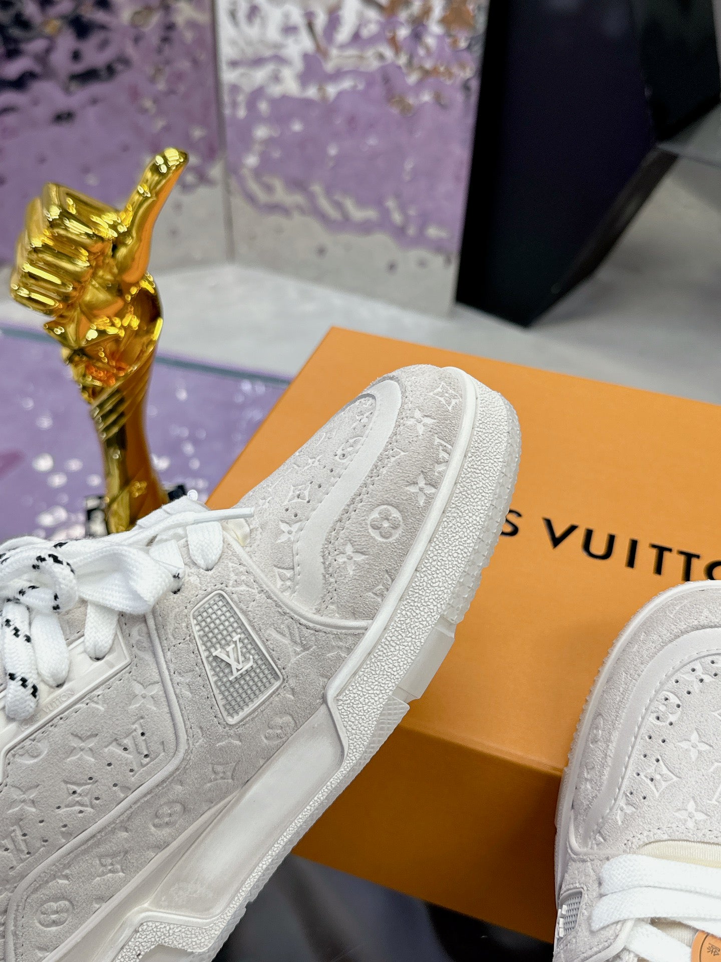 Louis Vuitton Trainer All White & Beige Mix