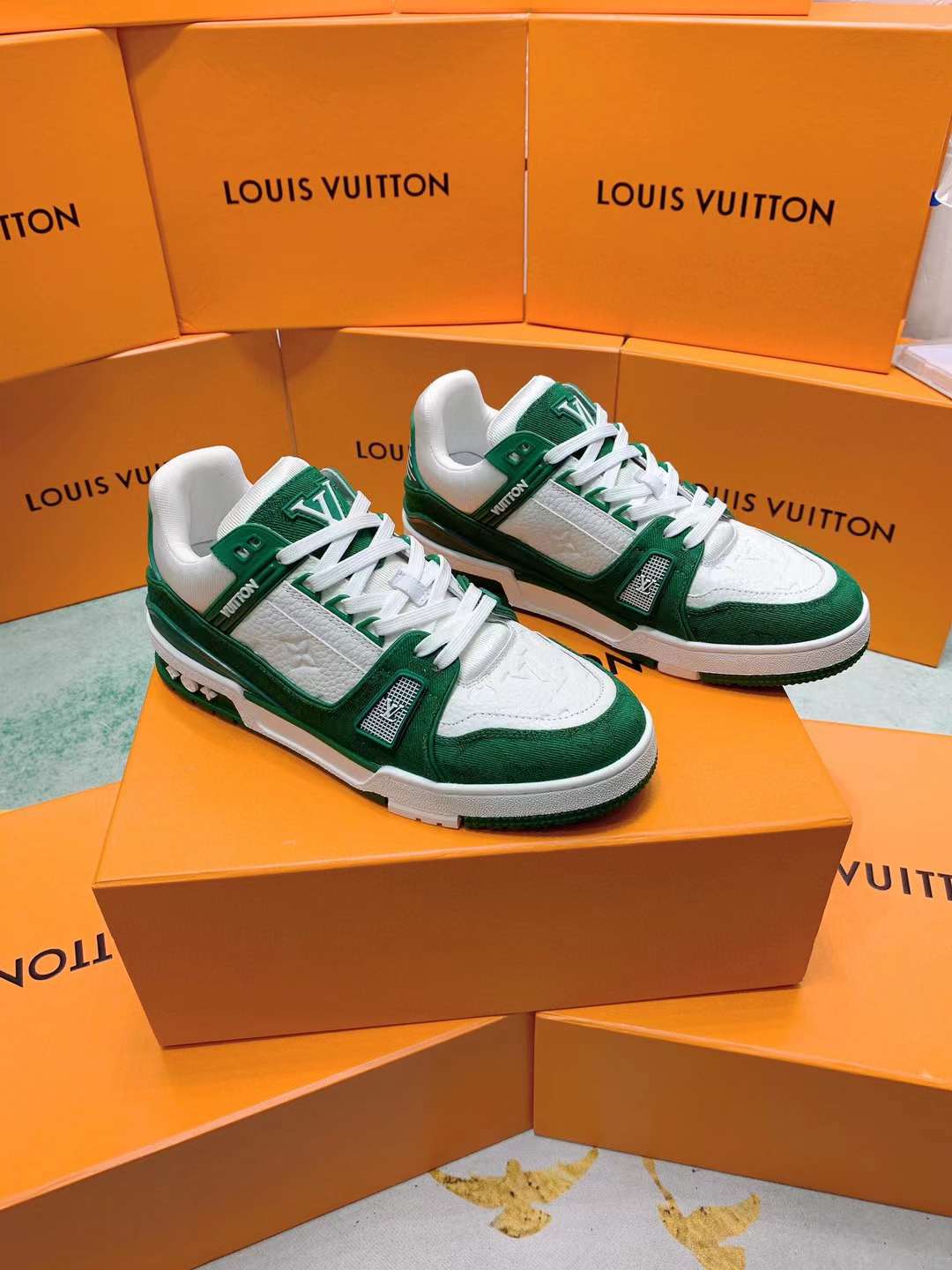 Louis Vuitton Trainer Green