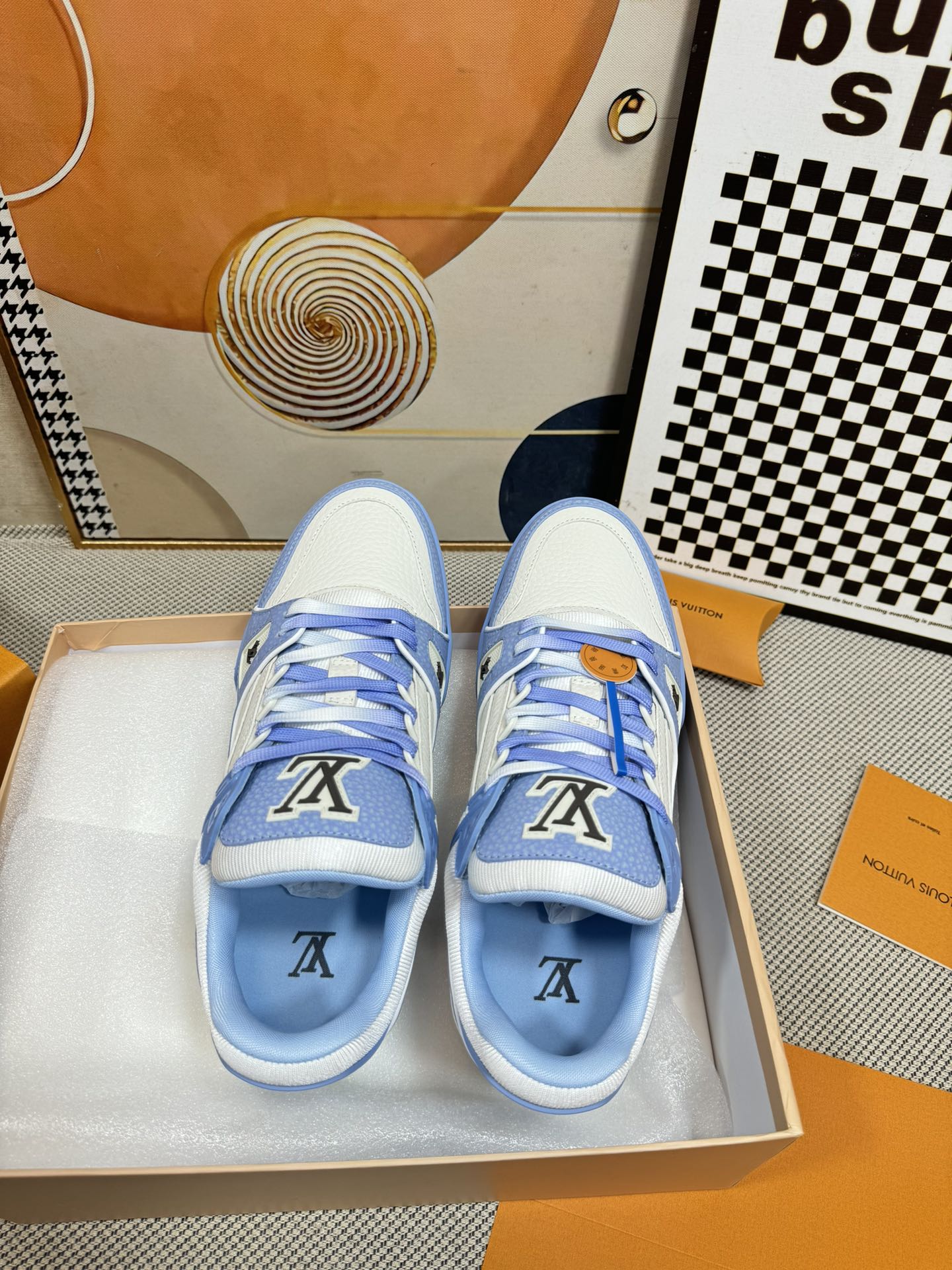 Louis Vuitton Trainer White & Blue