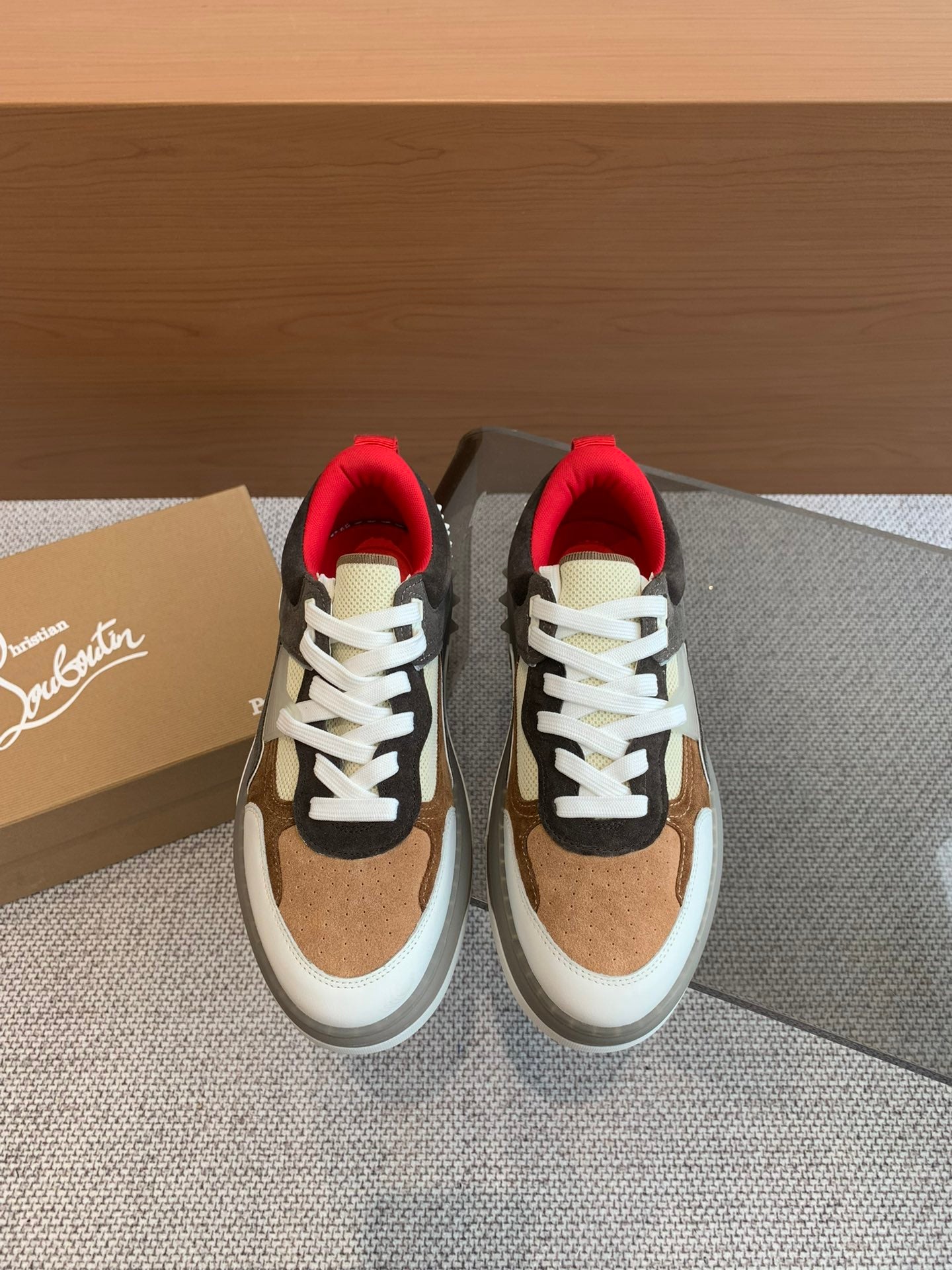 Christian Louboutin Sneaker