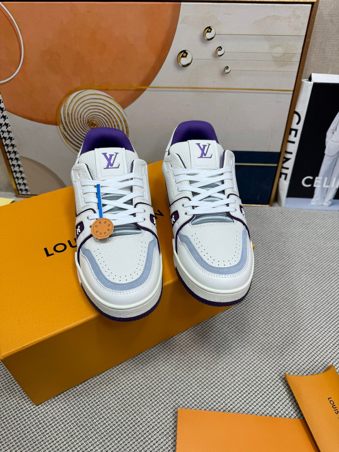 Louis Vuitton Trainer White & Purple