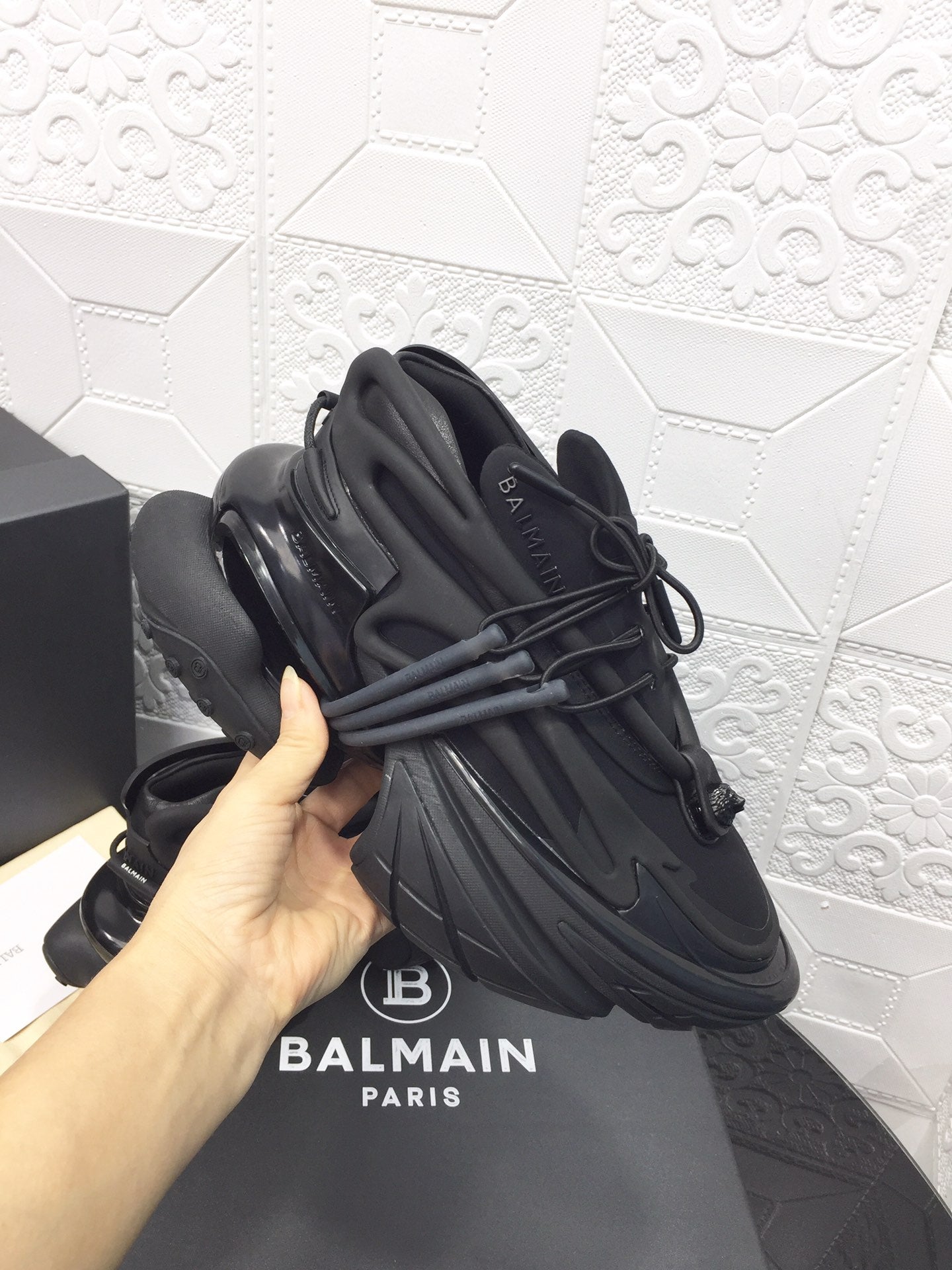 Balmain Unicorn Black