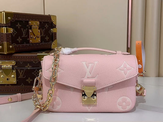 Louis Vuitton Shoulder Bag Pink