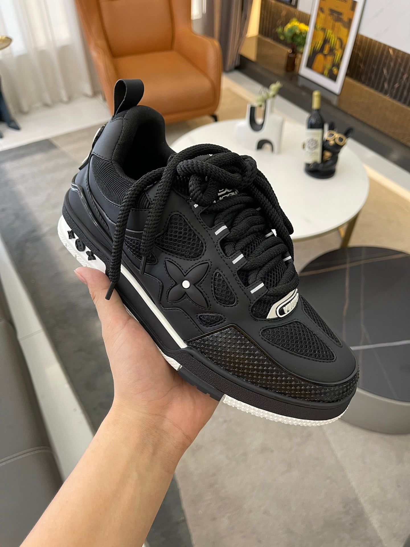 Louis Vuitton Trainer High Black