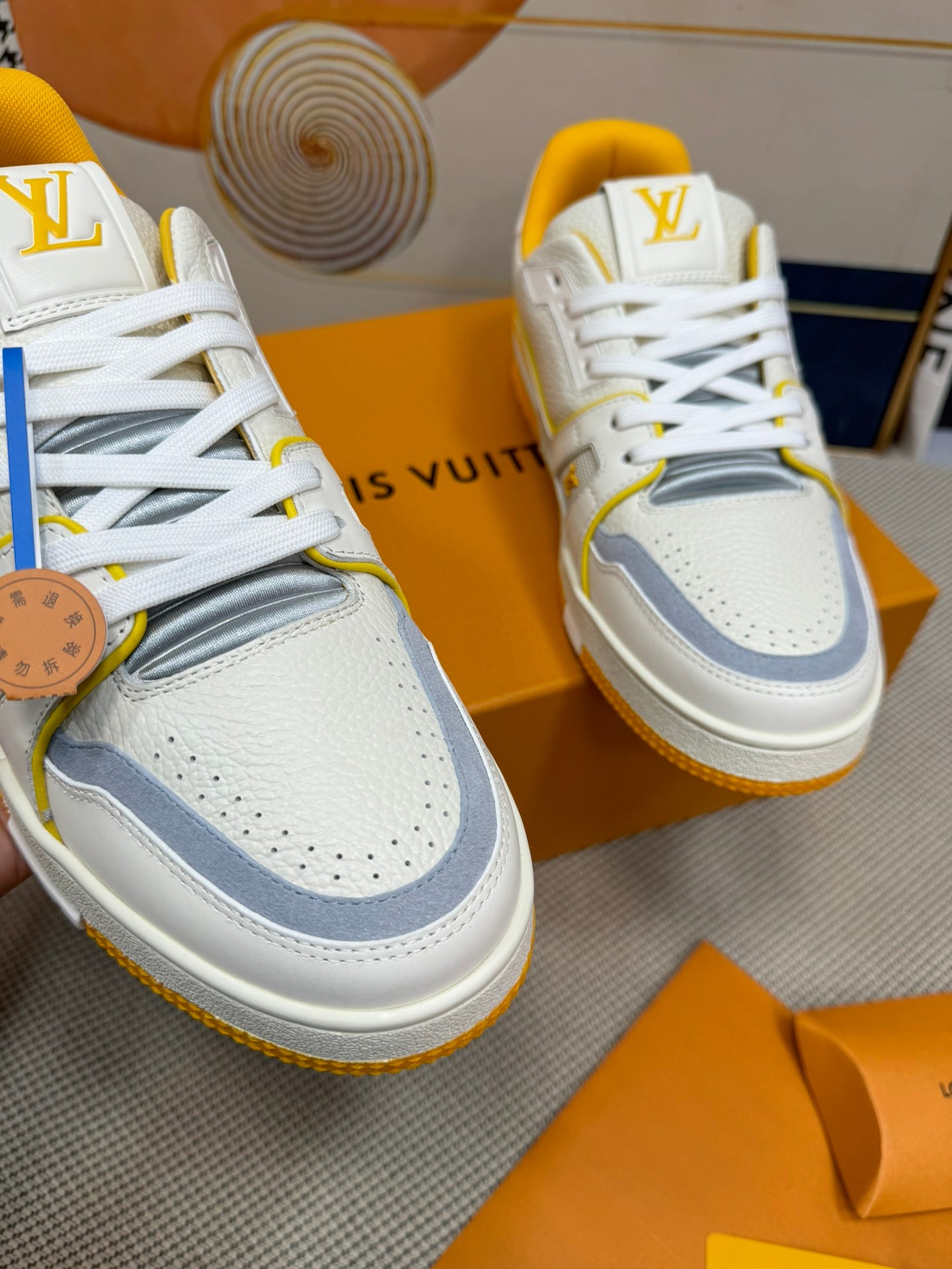 Louis Vuitton Trainer White & Orange